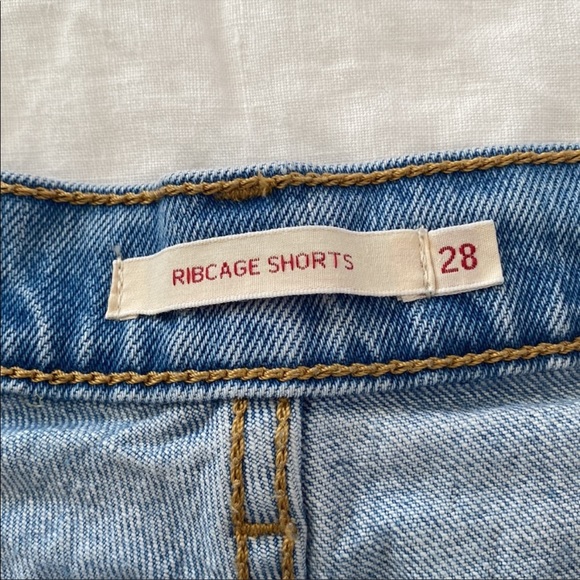 Levi Denim Ribcage Shorts - Picture 3 of 6